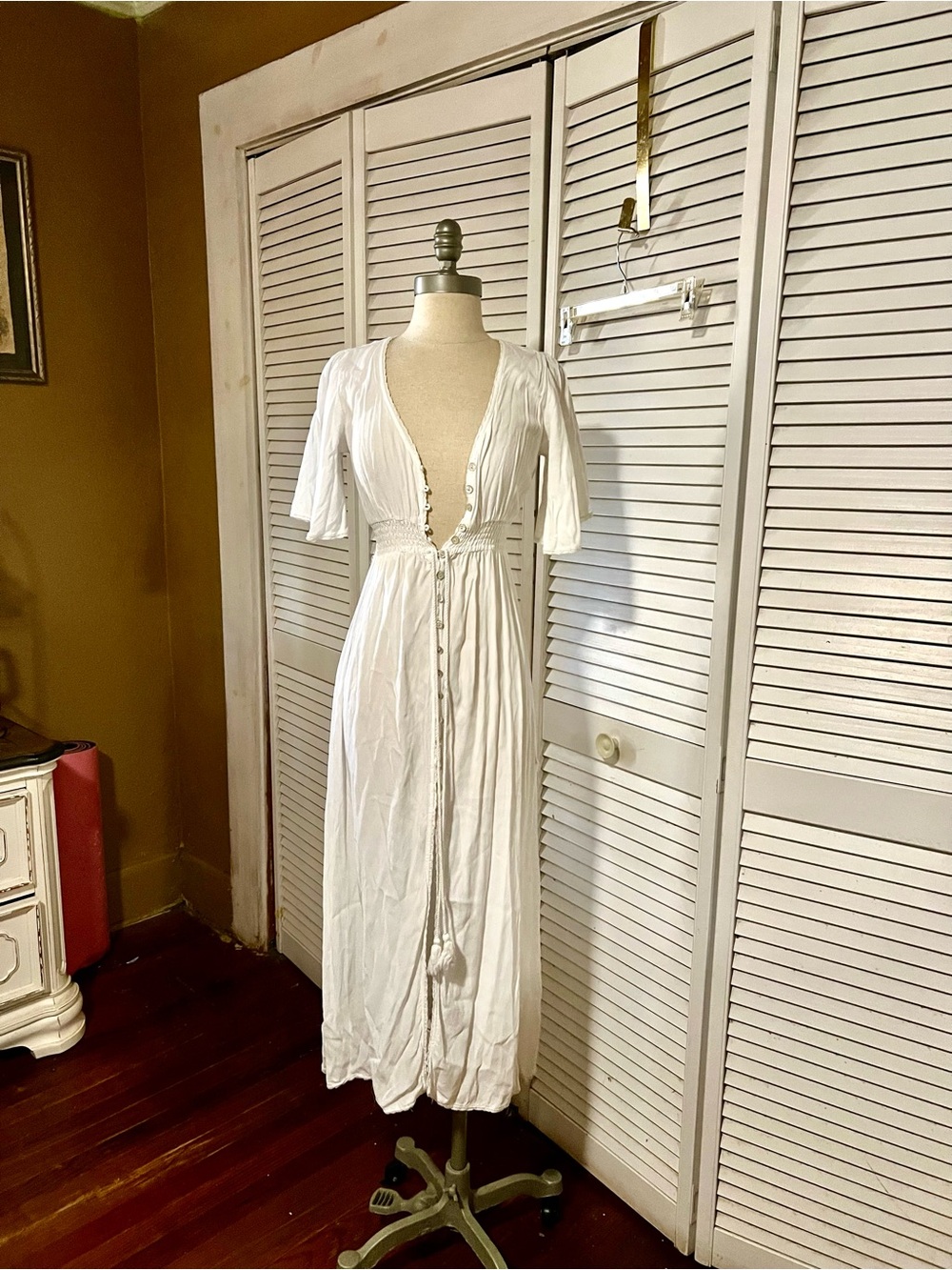Forever 21 White Button-Front Maxi Robe with Waist Tie